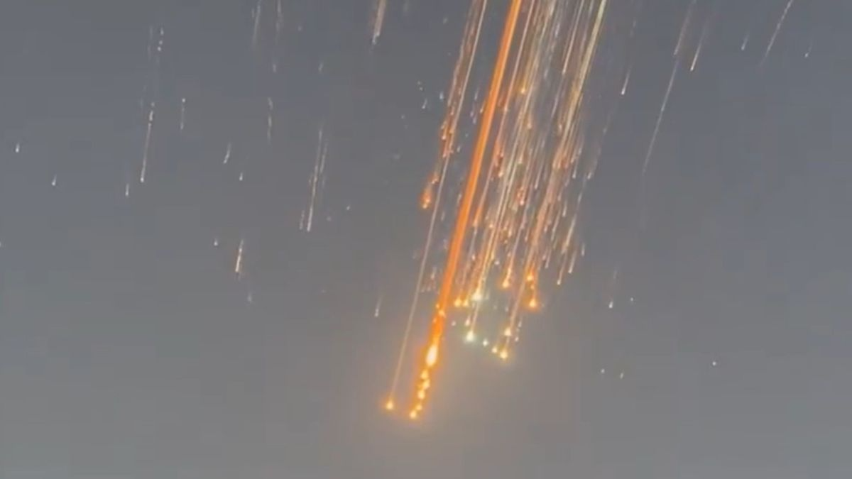 SpaceX Starship explodes